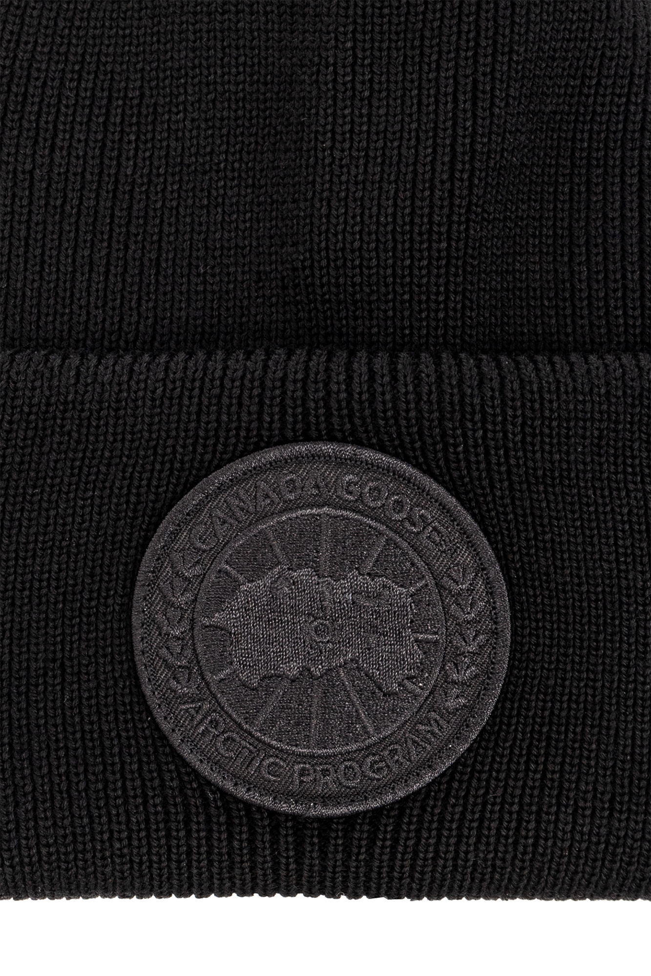 Canada goose black outlet label beanie